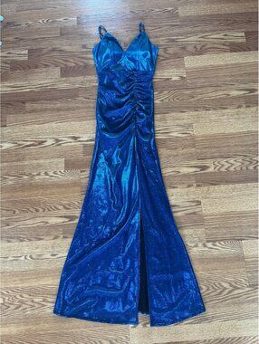 Windsor royal blue metallic knit gown. Size Small.